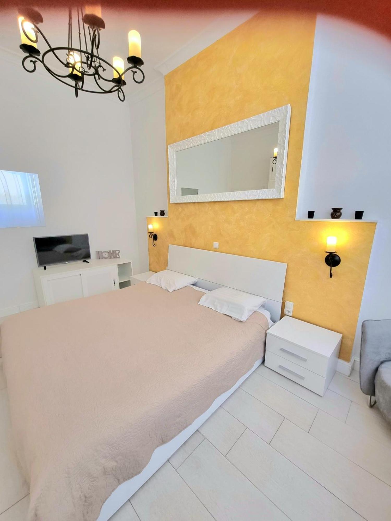 Lux Apartment Near Bridge Zadar Buitenkant foto